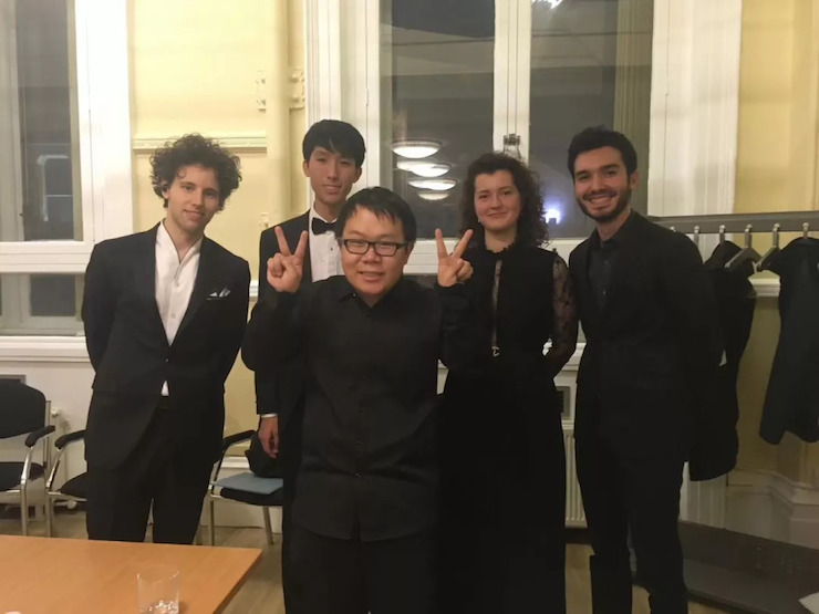 特别喜讯！川音籍学子——王心源荣获利兹国际比赛第三名及最受观众欢迎奖！